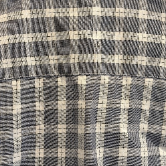 Tommy Hilfiger Mens Slim Fit Plaid Button Down Shirt Size Medium 100 Cotton - Picture 9 of 9